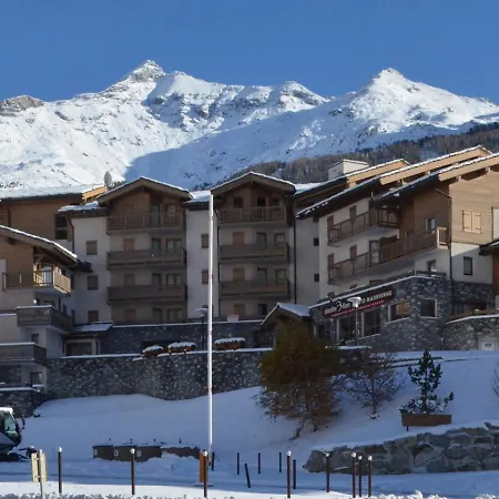 Lanslevillard, 3 Pièces, 6 Personnes - Fr-1-508-34 *